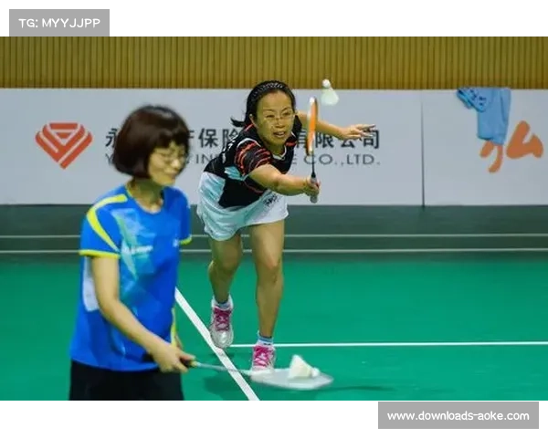 “立风杯”商学院羽毛球联赛激战,女双决胜局19平后惊险取胜 “立风杯”商学院羽毛球联赛激战,女双决胜局19平后惊险取胜